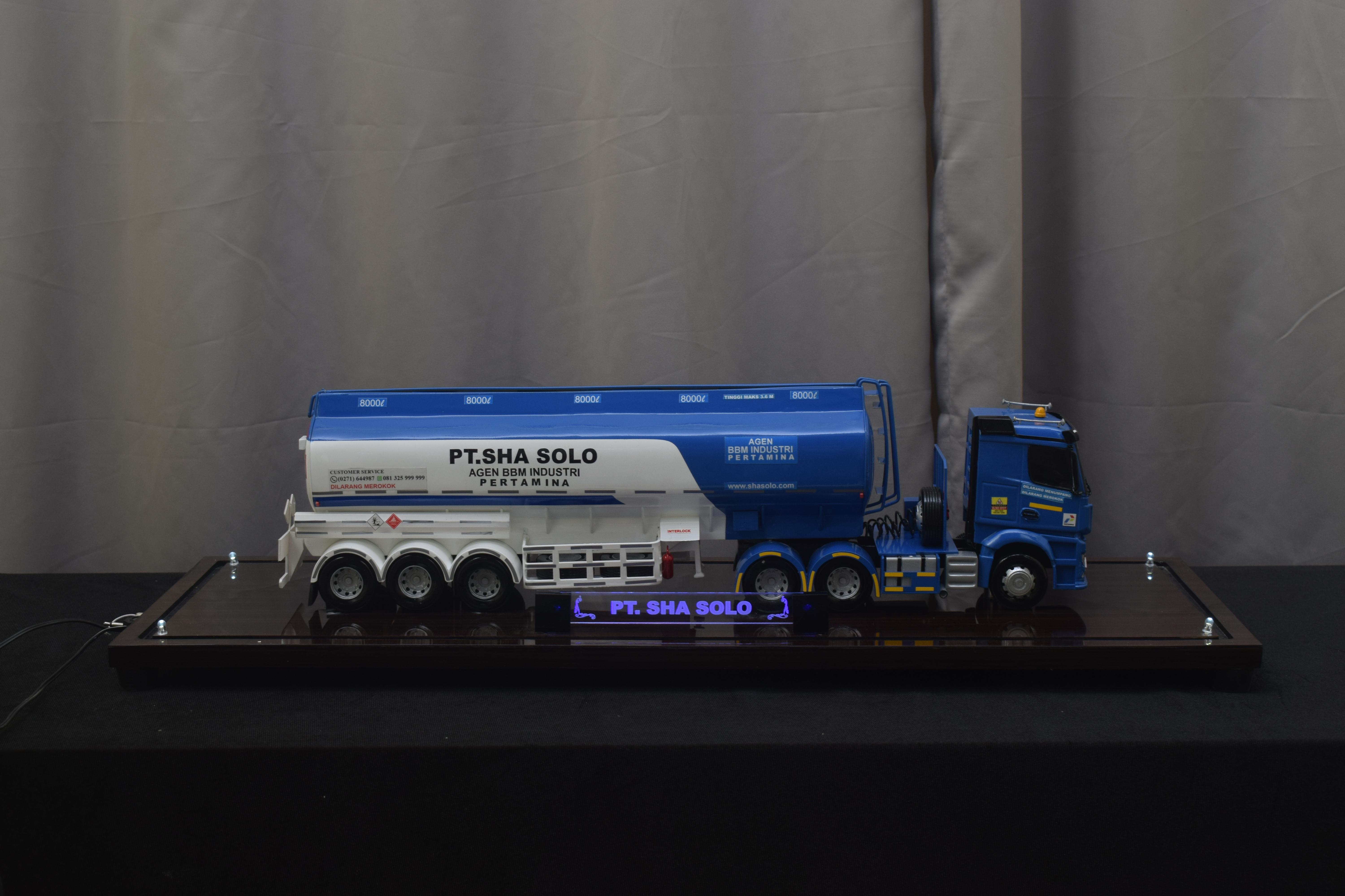Truk Tanki Trailer  PT SHA