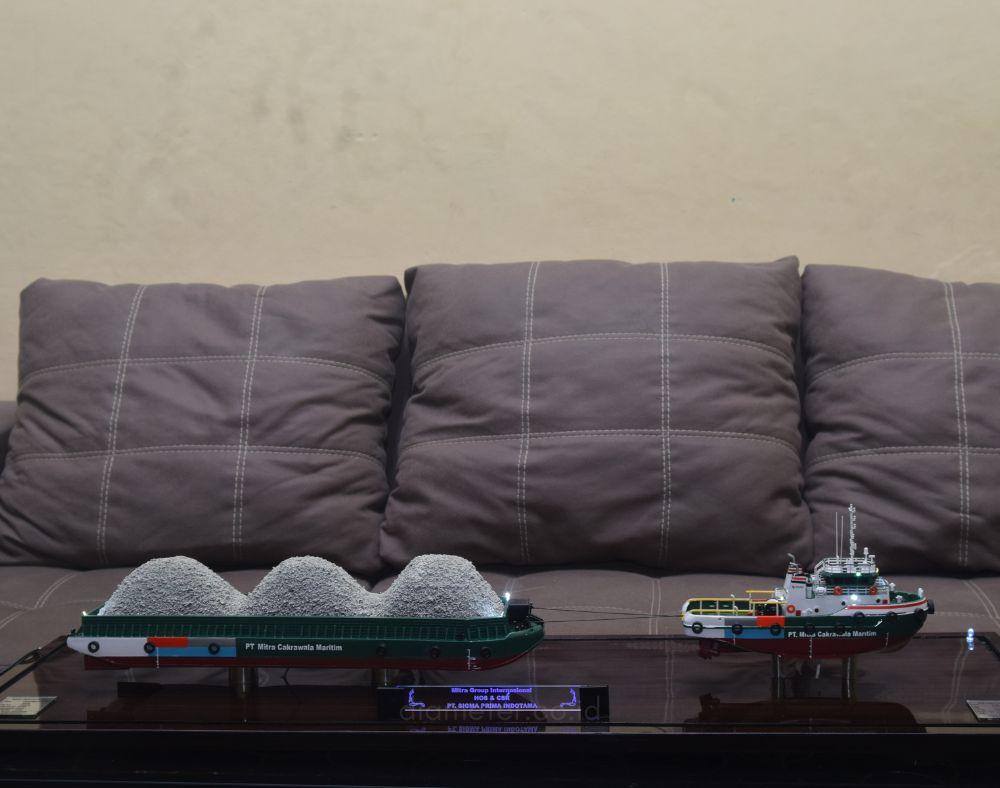 Kapal Tongkang + Tugboat