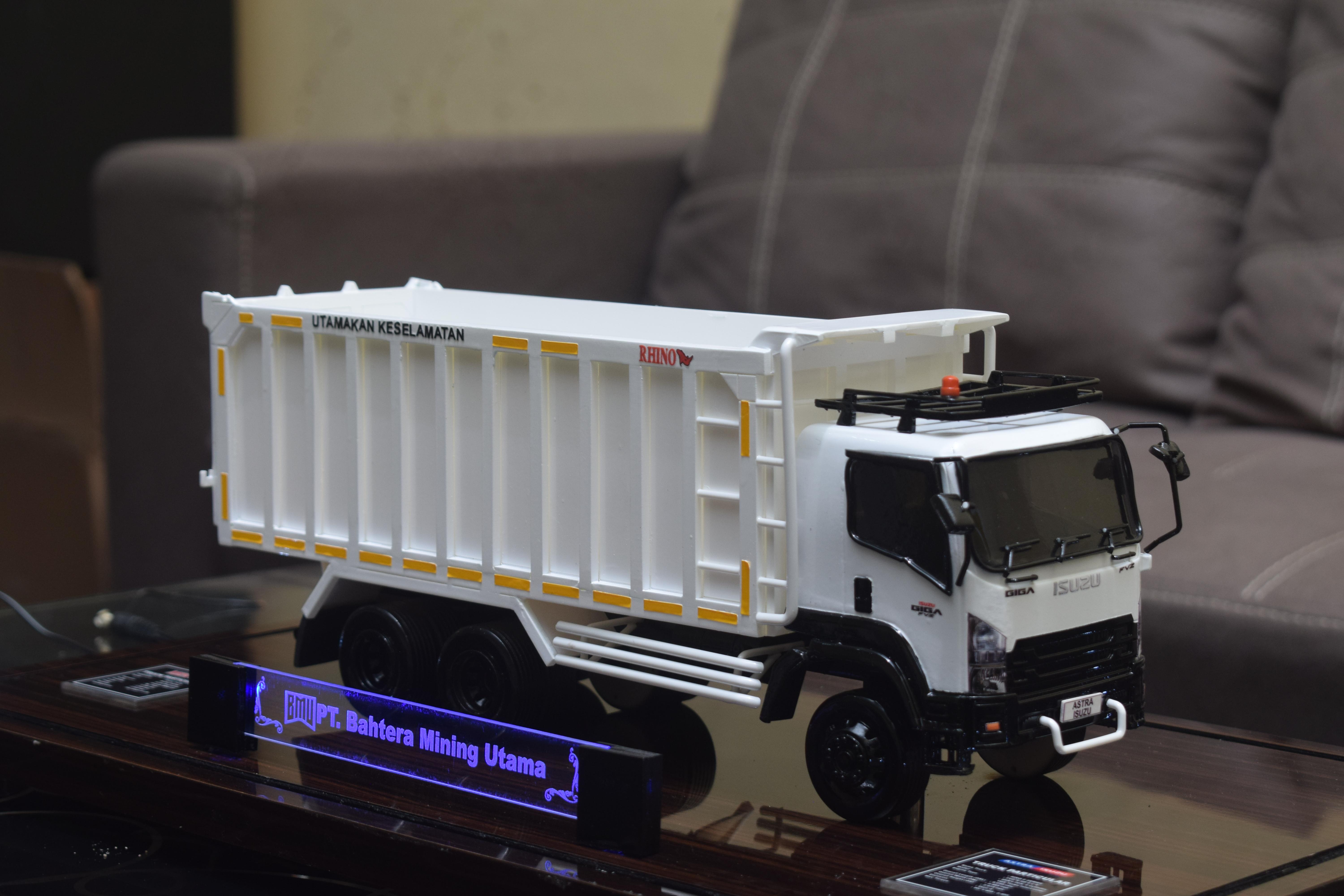 Dumptruck PT Bahtera Mining Utama