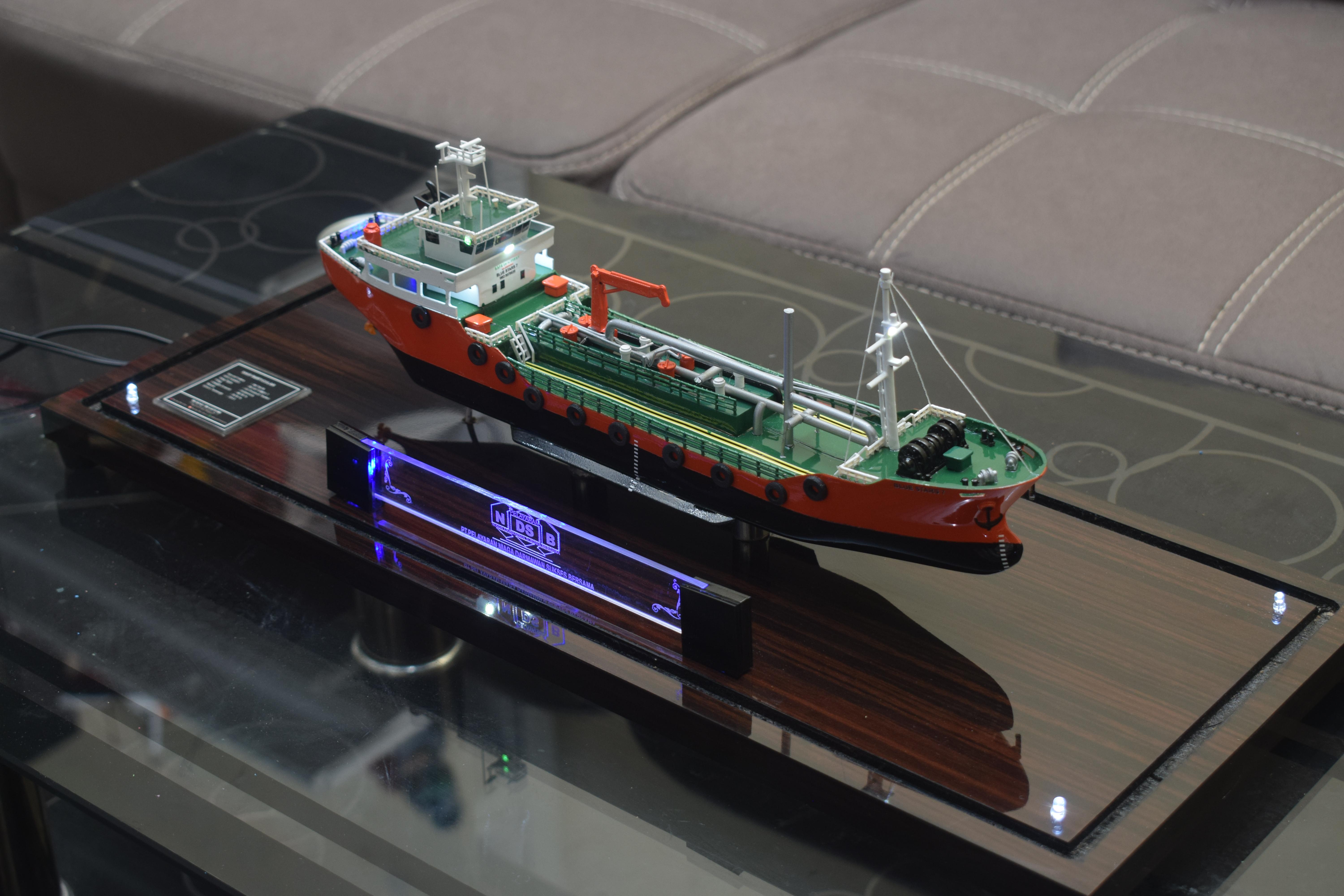 Kapal SPOB Blue Stars 7