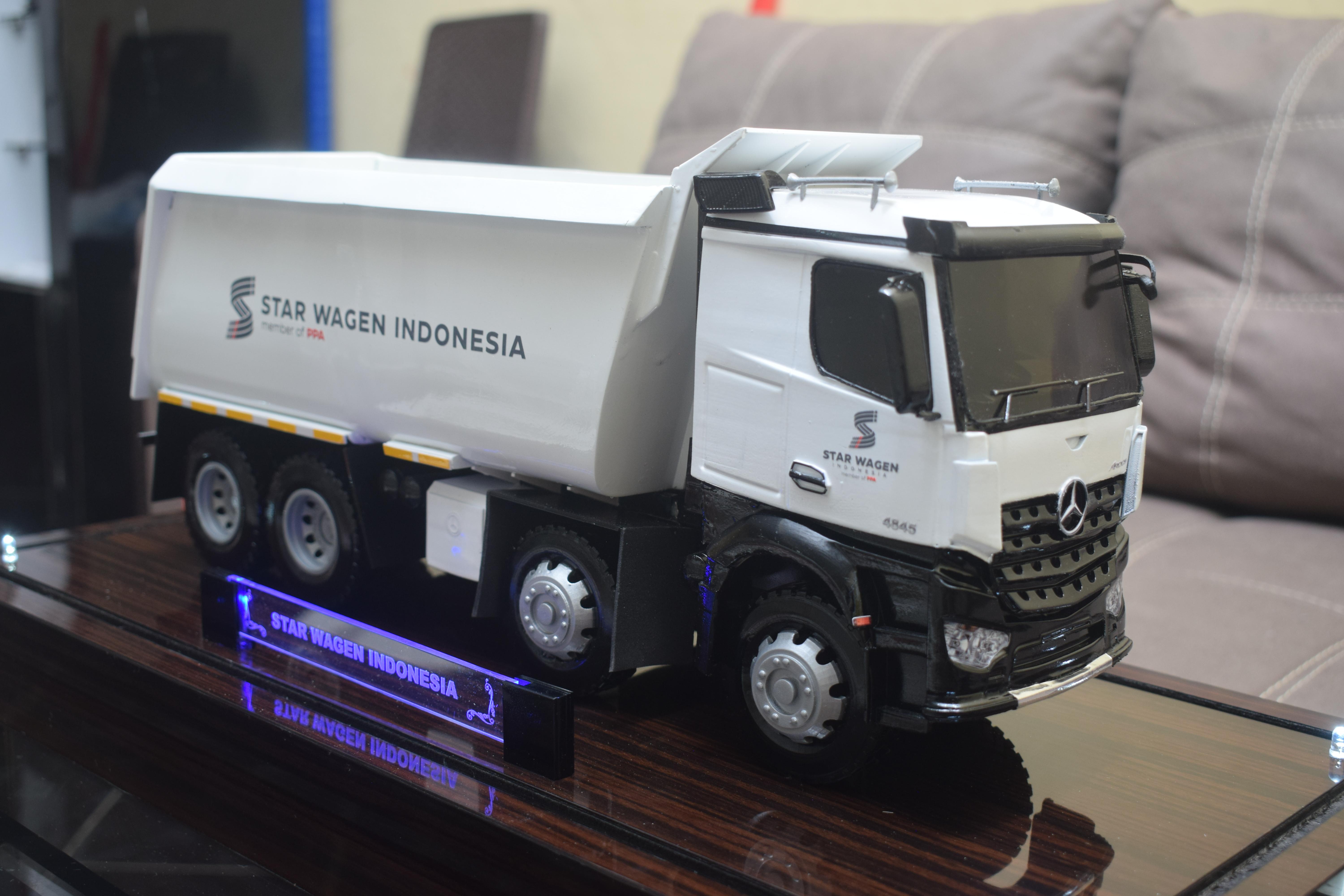 Dumptruck Star Wagen