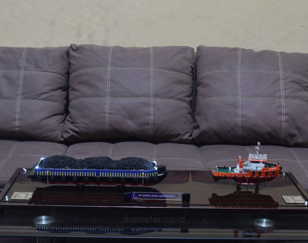 Kapal Tongkang Tugboat Cipta Nusa