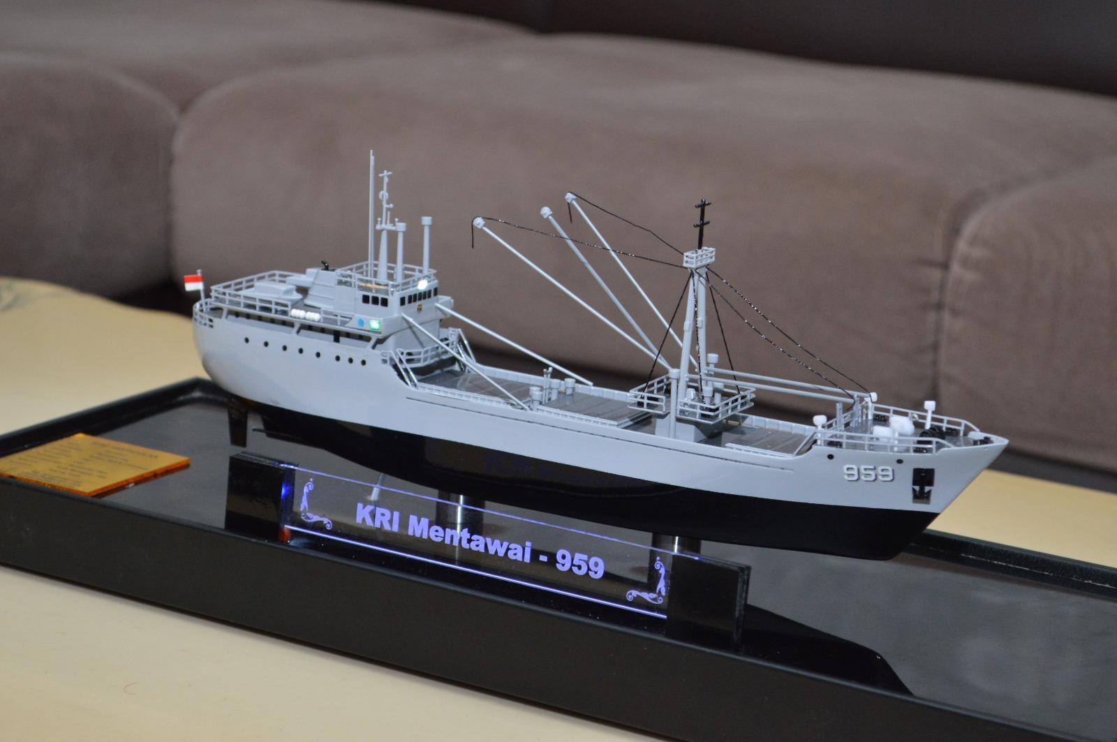 Kapal KRI Mentawai